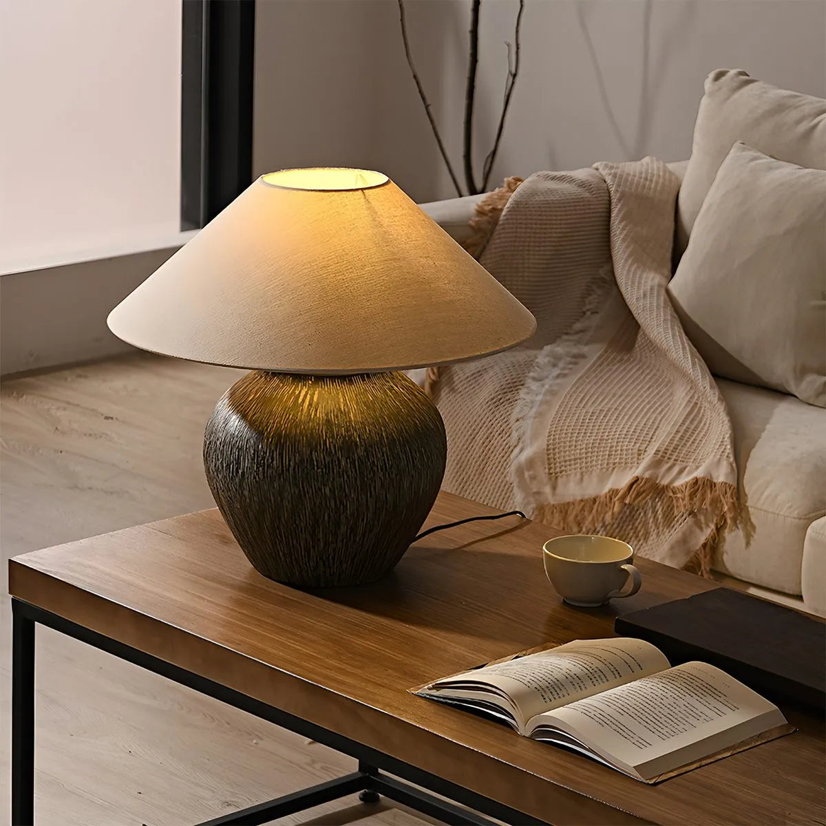 Feyran Bayi Ceramic Table Lamp