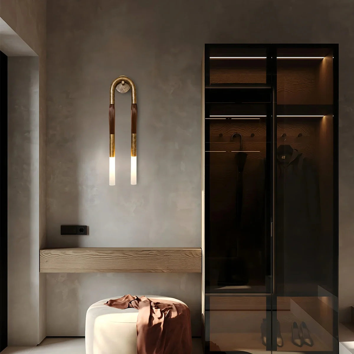 Feyran Horsehair U-Shaped Wall Lamp