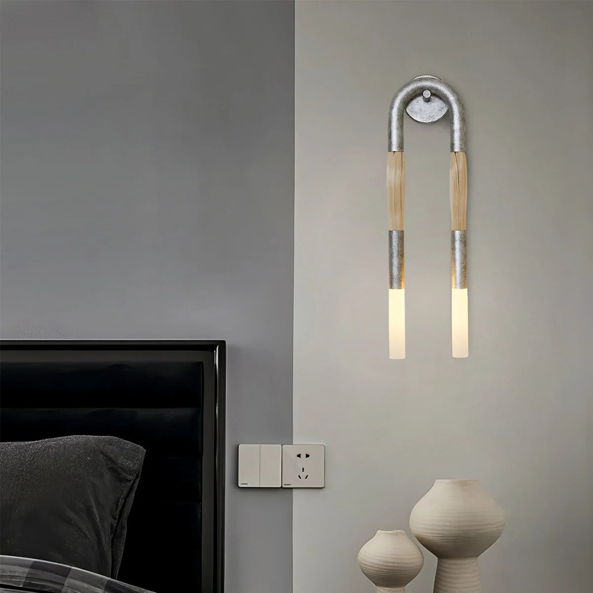 Feyran Horsehair U-Shaped Wall Lamp