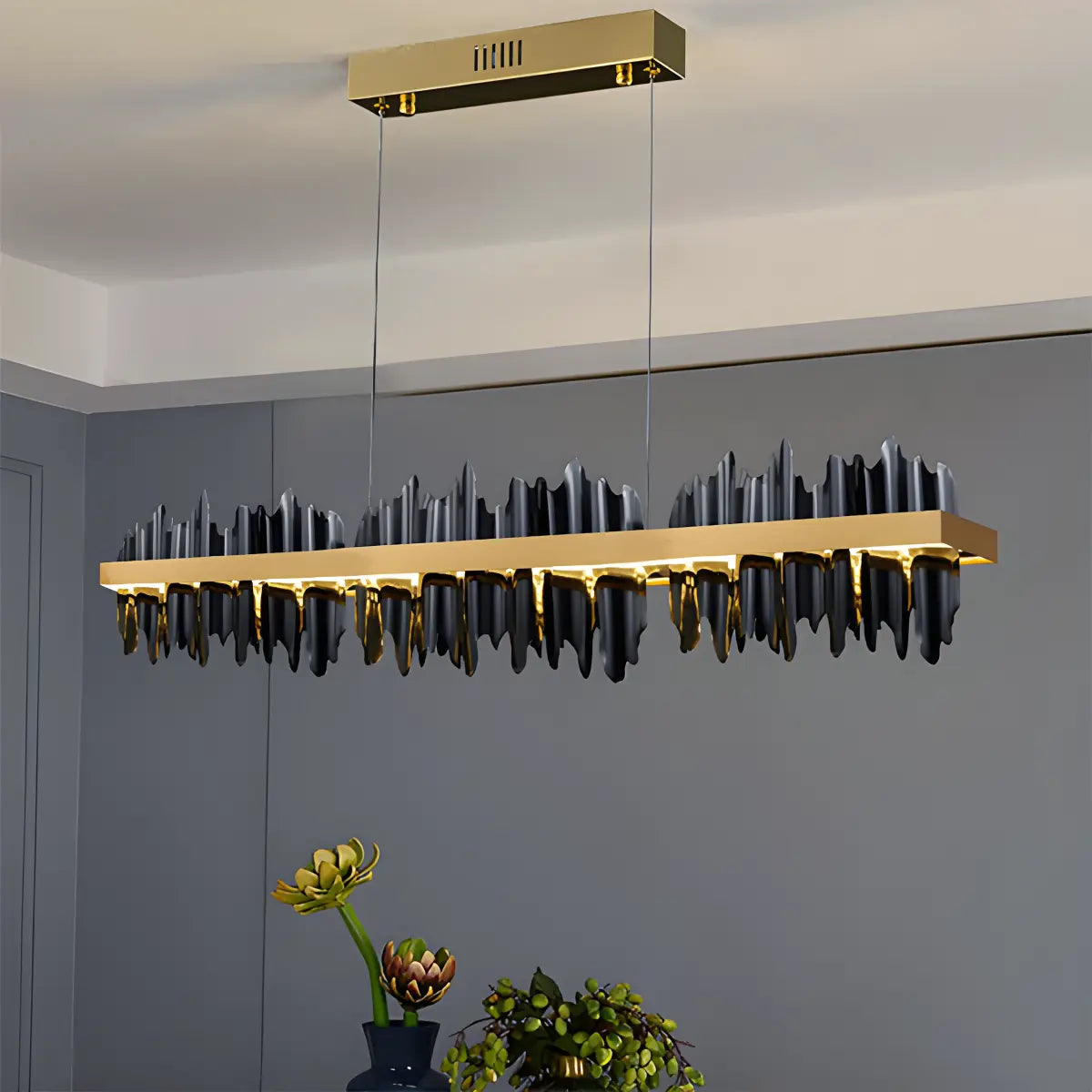 Feyran Iceberg Linear Chandelier-Black & Gold