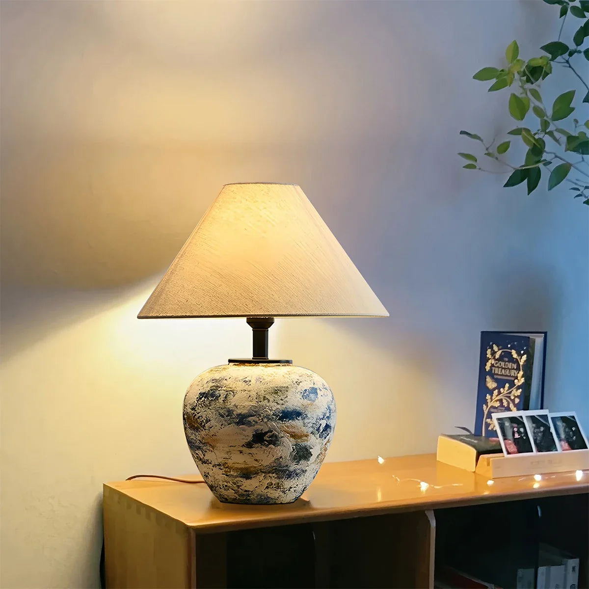 Feyran Neoclassical Ceramic Table Lamp