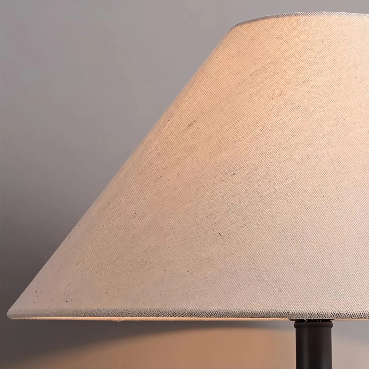 Feyran Neoclassical Ceramic Table Lamp