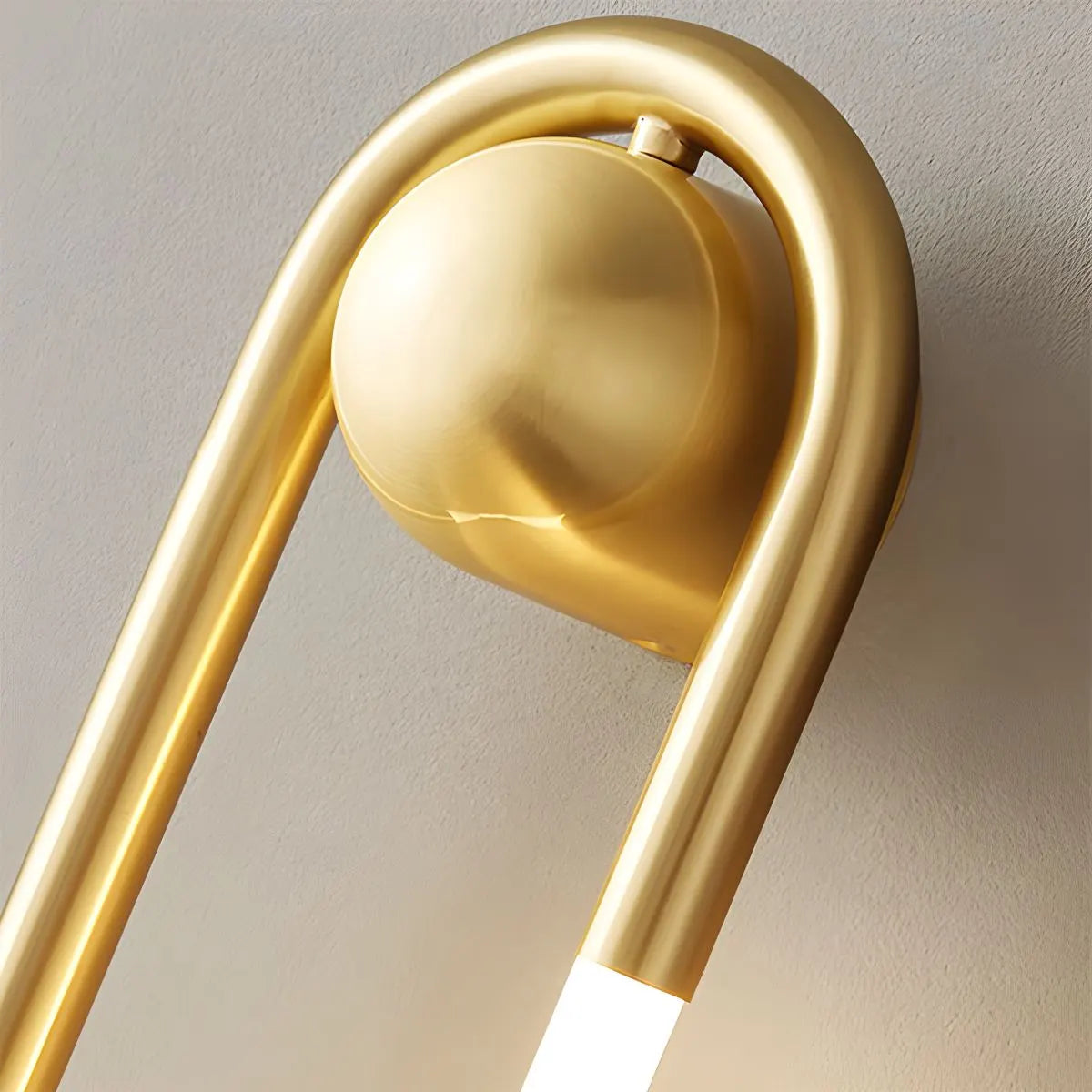 Feyran Oval Brass Wall Sconce for Living Room