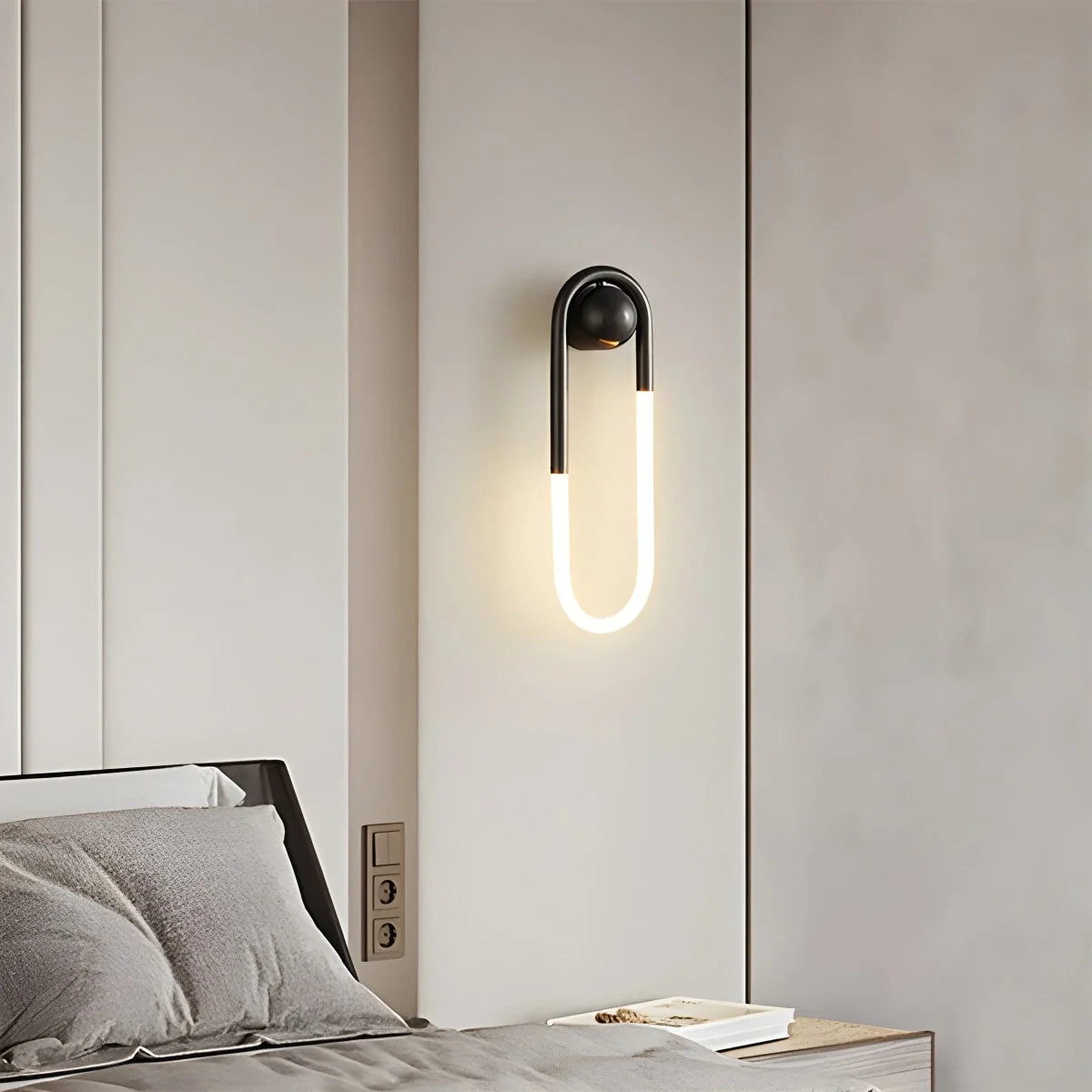 Feyran Oval Brass Wall Sconce for Living Room