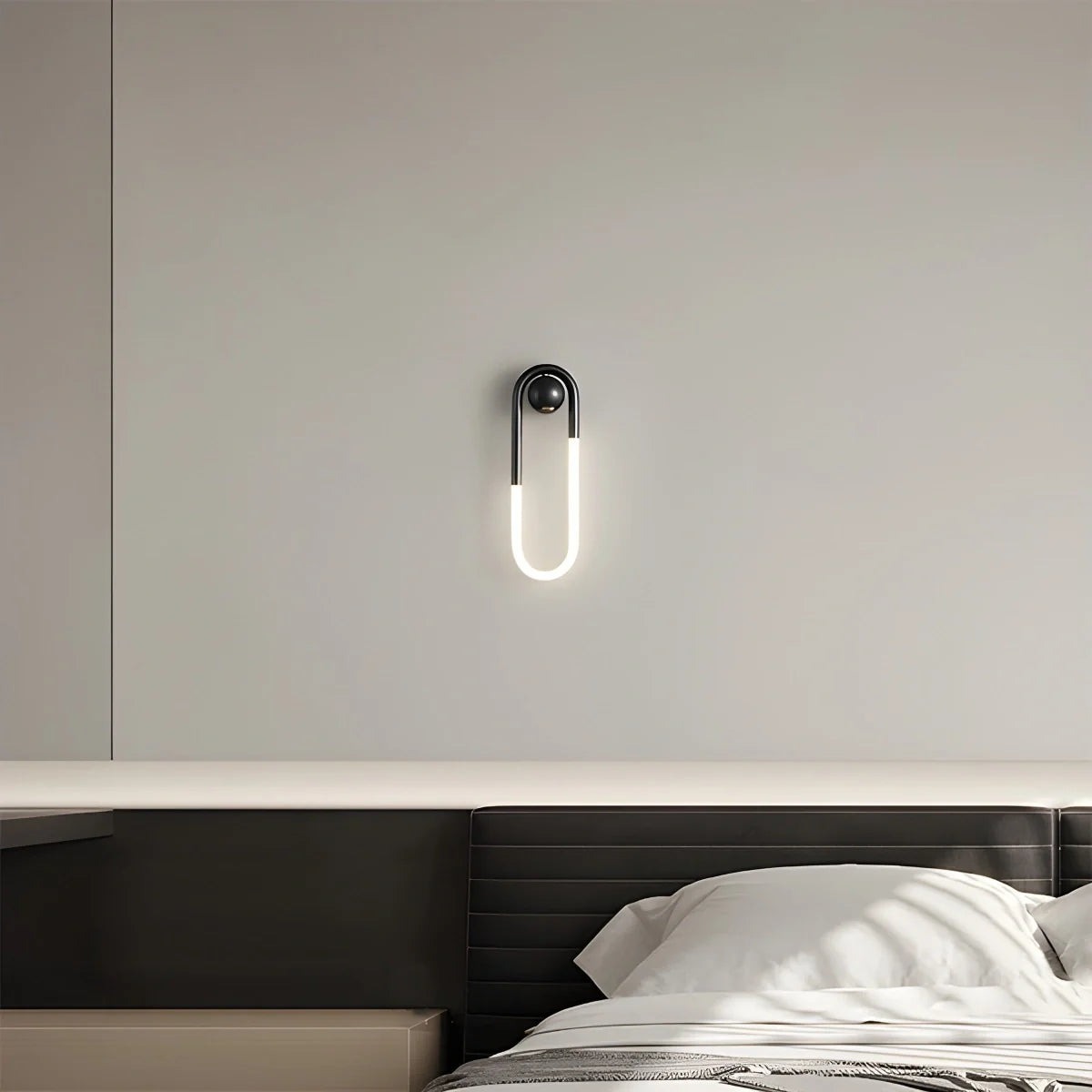 Feyran Oval Brass Wall Sconce for Living Room