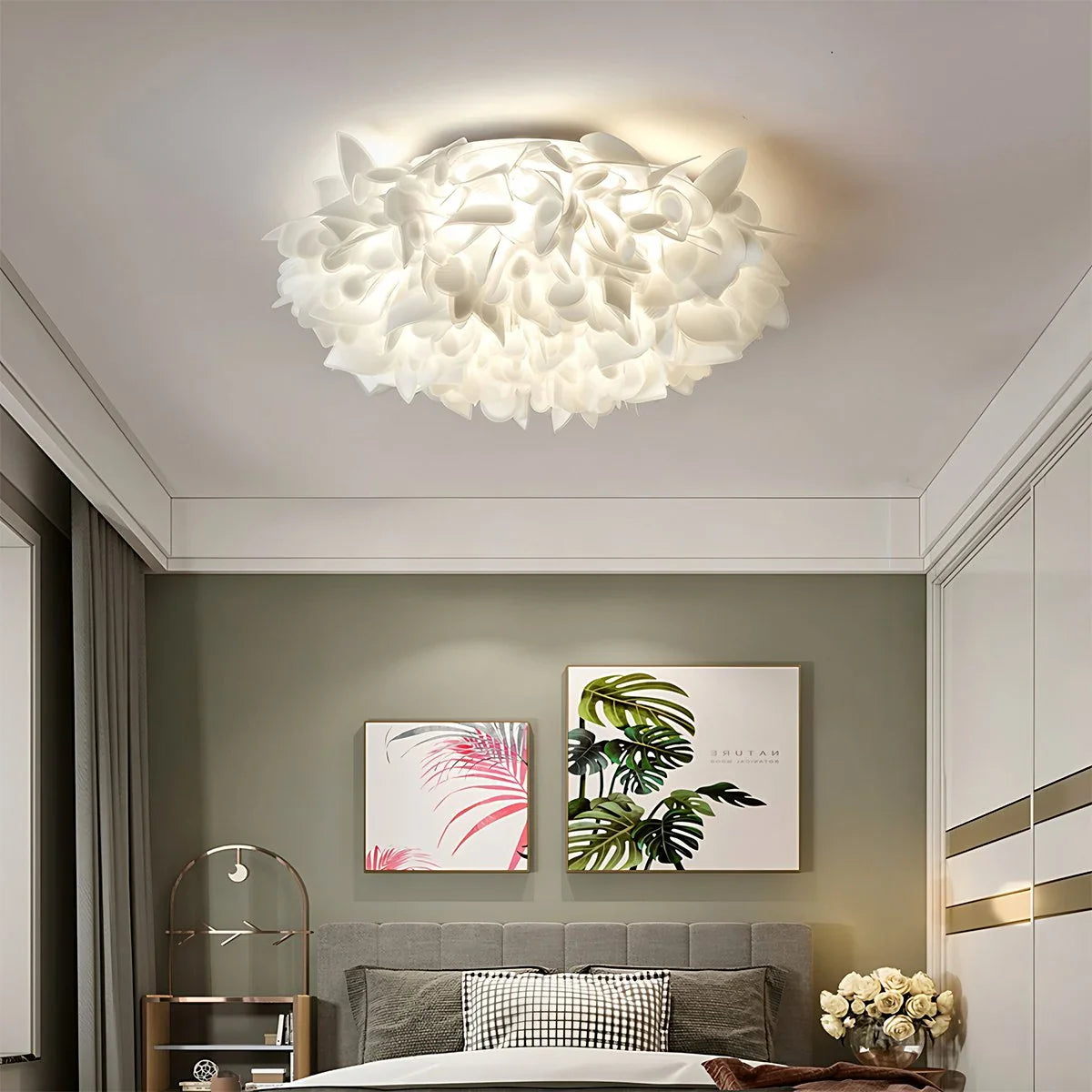 Feyran White Flower-Shaped Flush Mount Ceiling Light