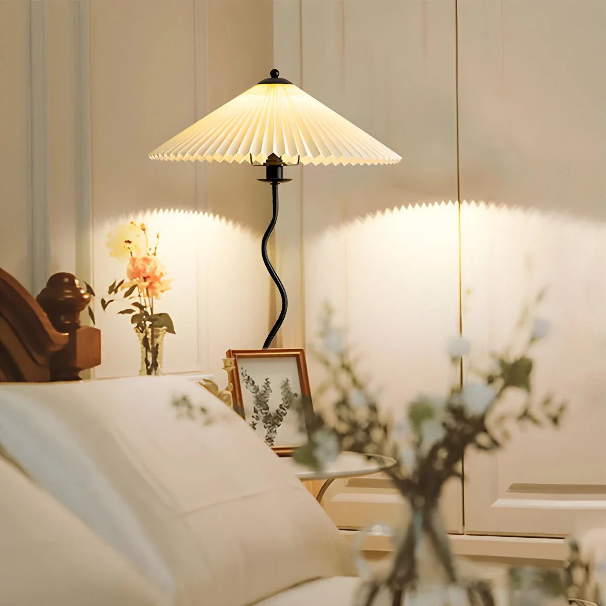 Feyran Pleated Squiggle Floor & Table Lamp