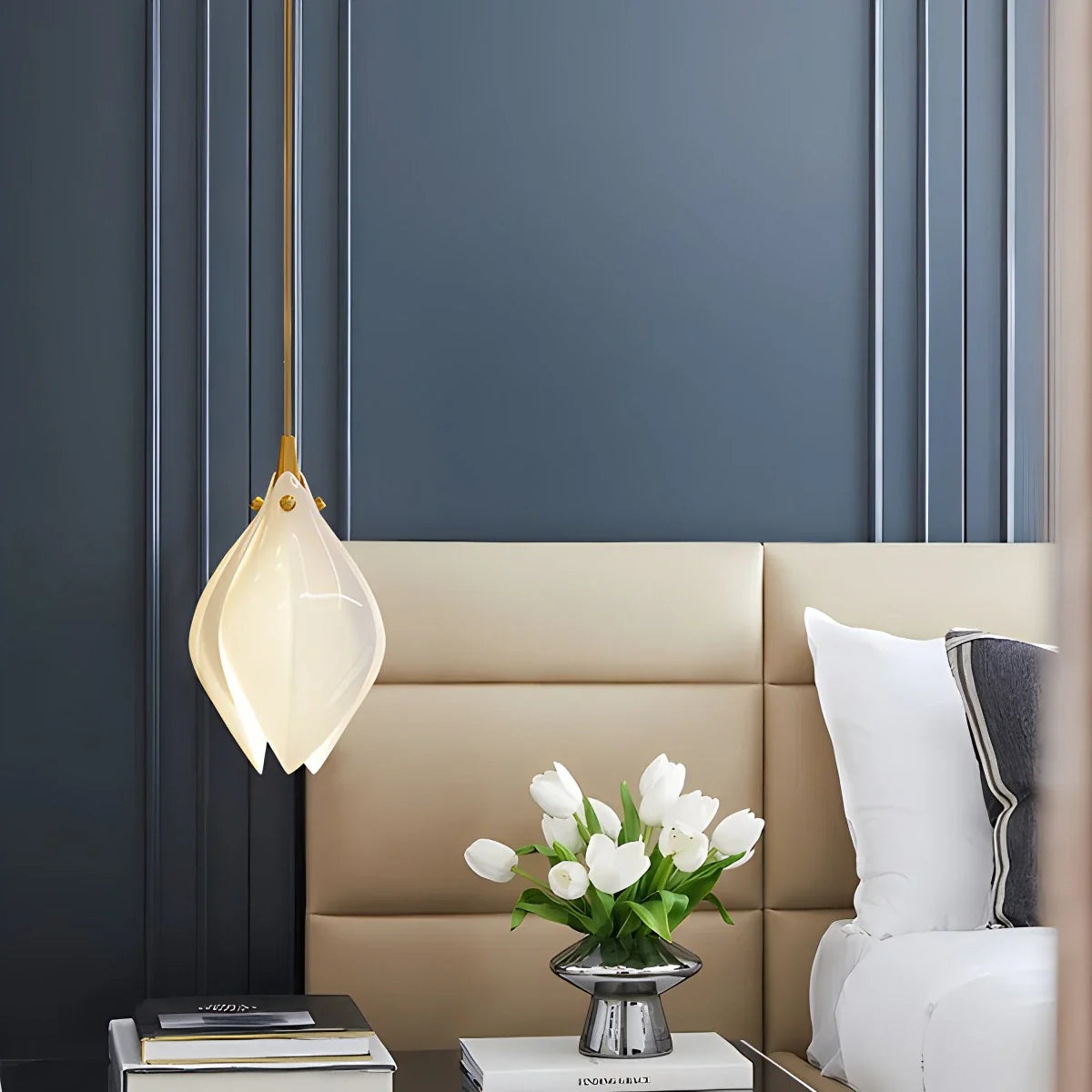 Feyran Ceramic Bud Pendant Light for Modern Interiors