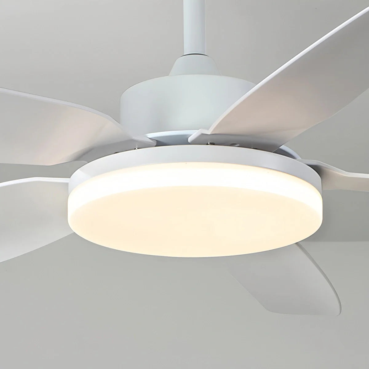 Feyran White Remote Control Ceiling Fan Light