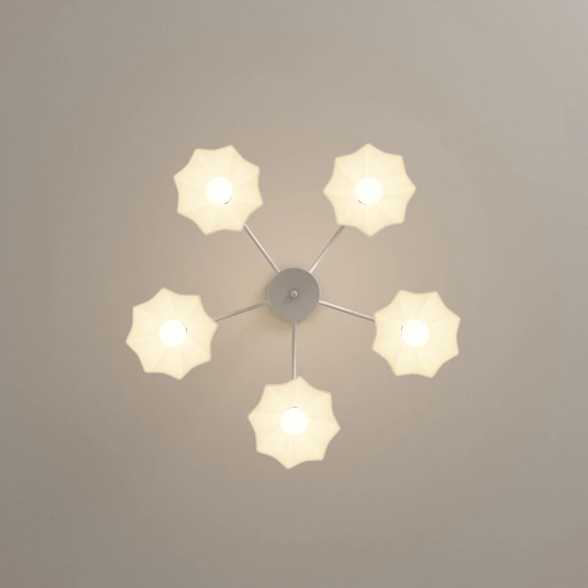 Feyran Nordic Modern Light Luxury Flower Chandelier
