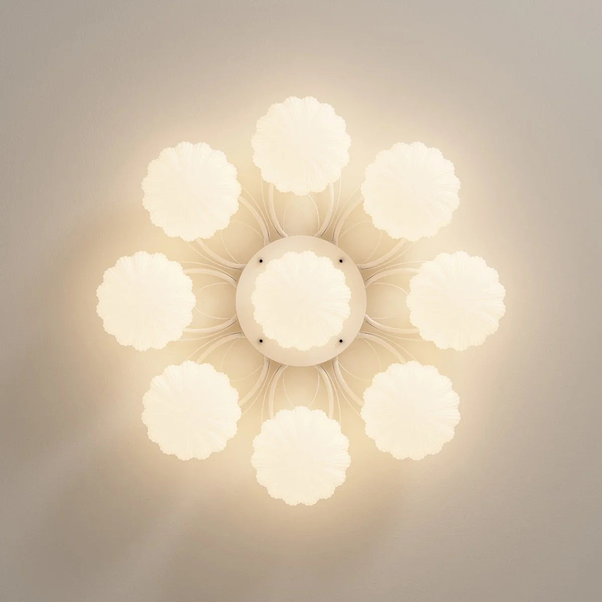 Feyran Creative Flower Living Room Ceiling Lamp