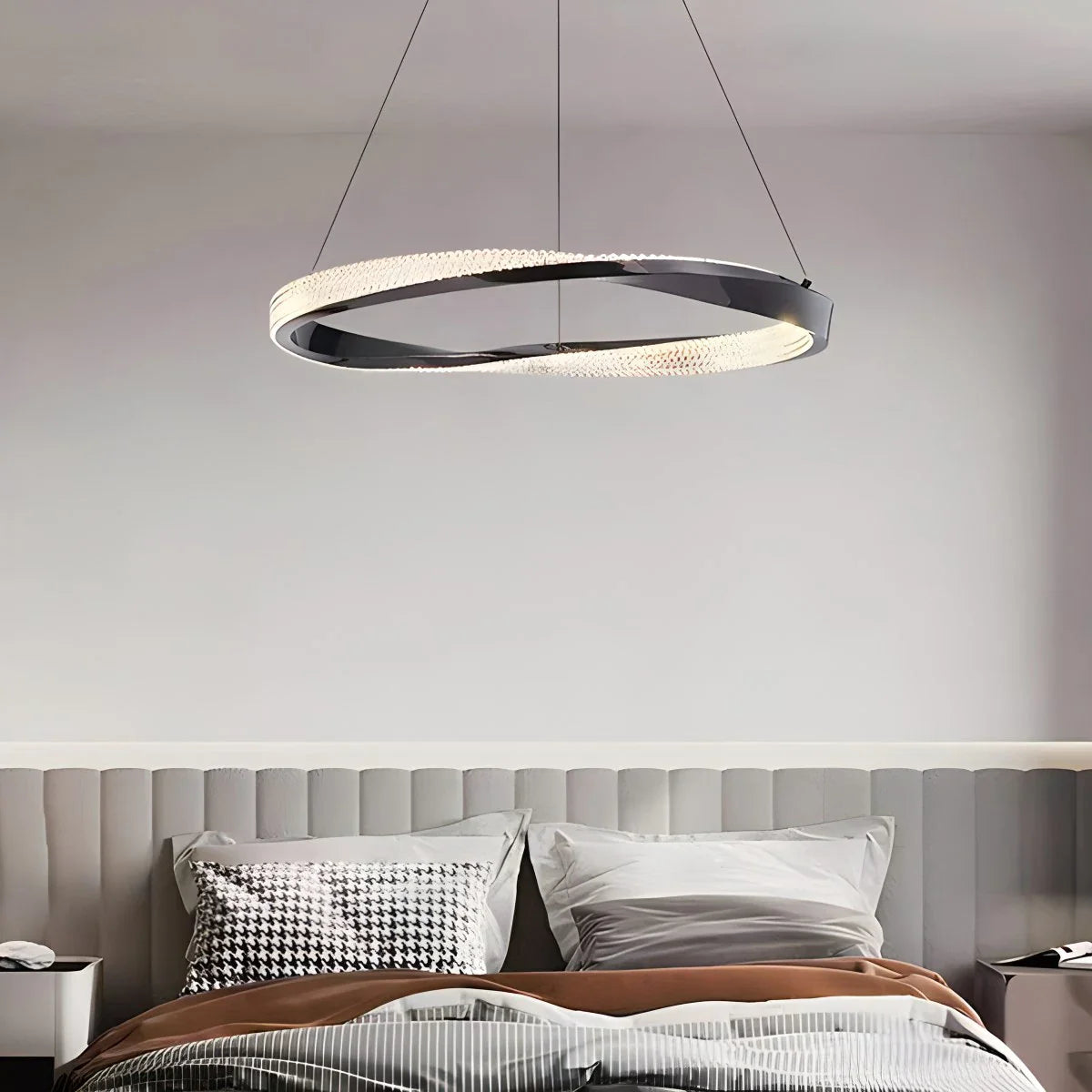 Feyran Modern Simple Mobius Circle Chandelier