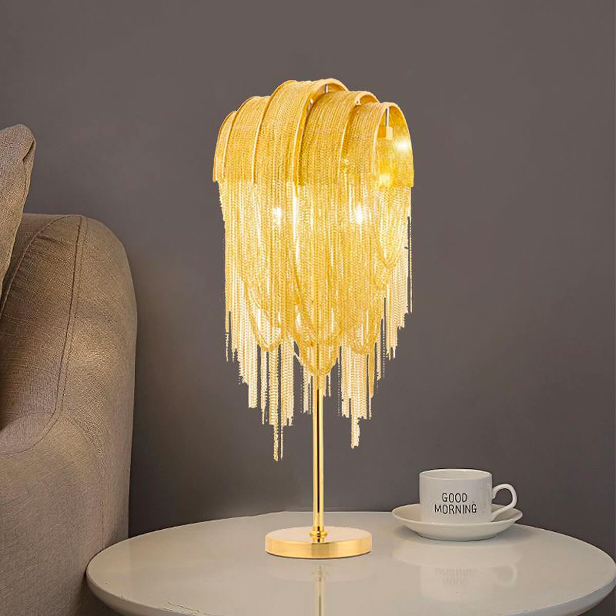 Nordic-postmodern-bedroom-tassel-aluminum-chain-table-lamp-living room | Feyran