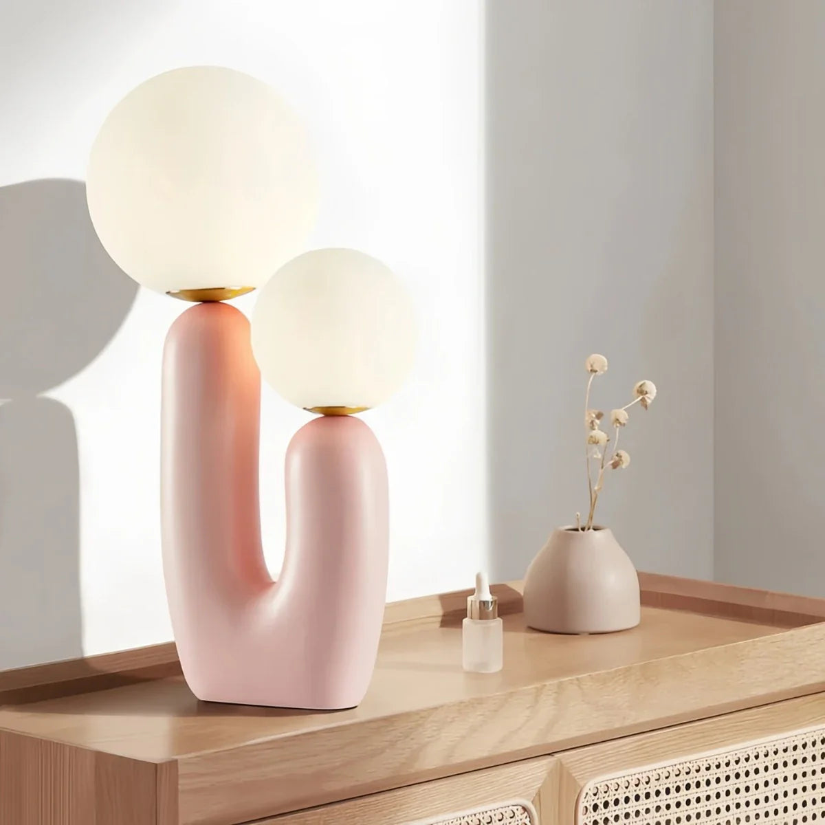 Feyran Oo Rough Resin Table Lamp