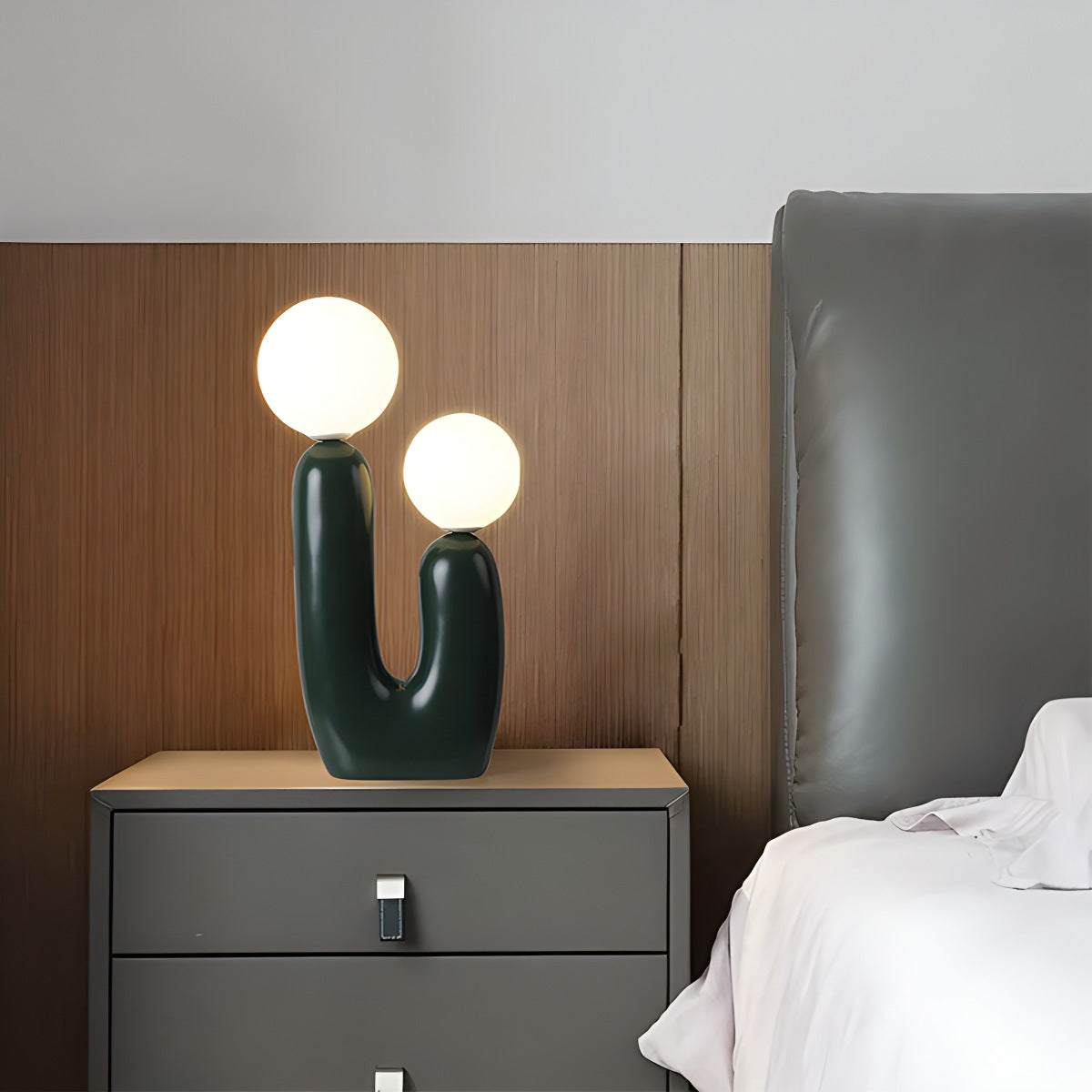 Feyran Oo Rough Resin Table Lamp