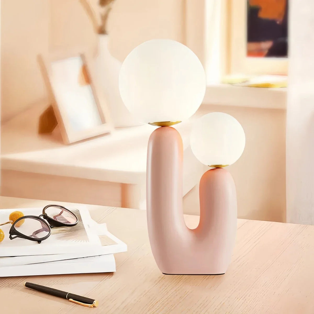Feyran Oo Rough Resin Table Lamp