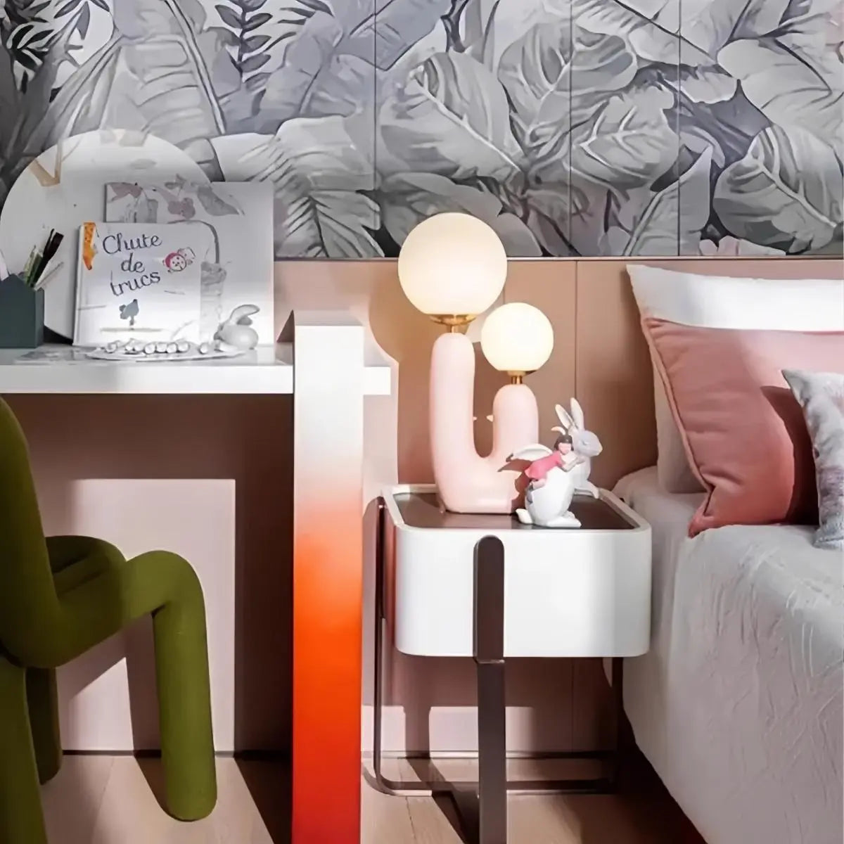 Feyran Oo Rough Resin Table Lamp
