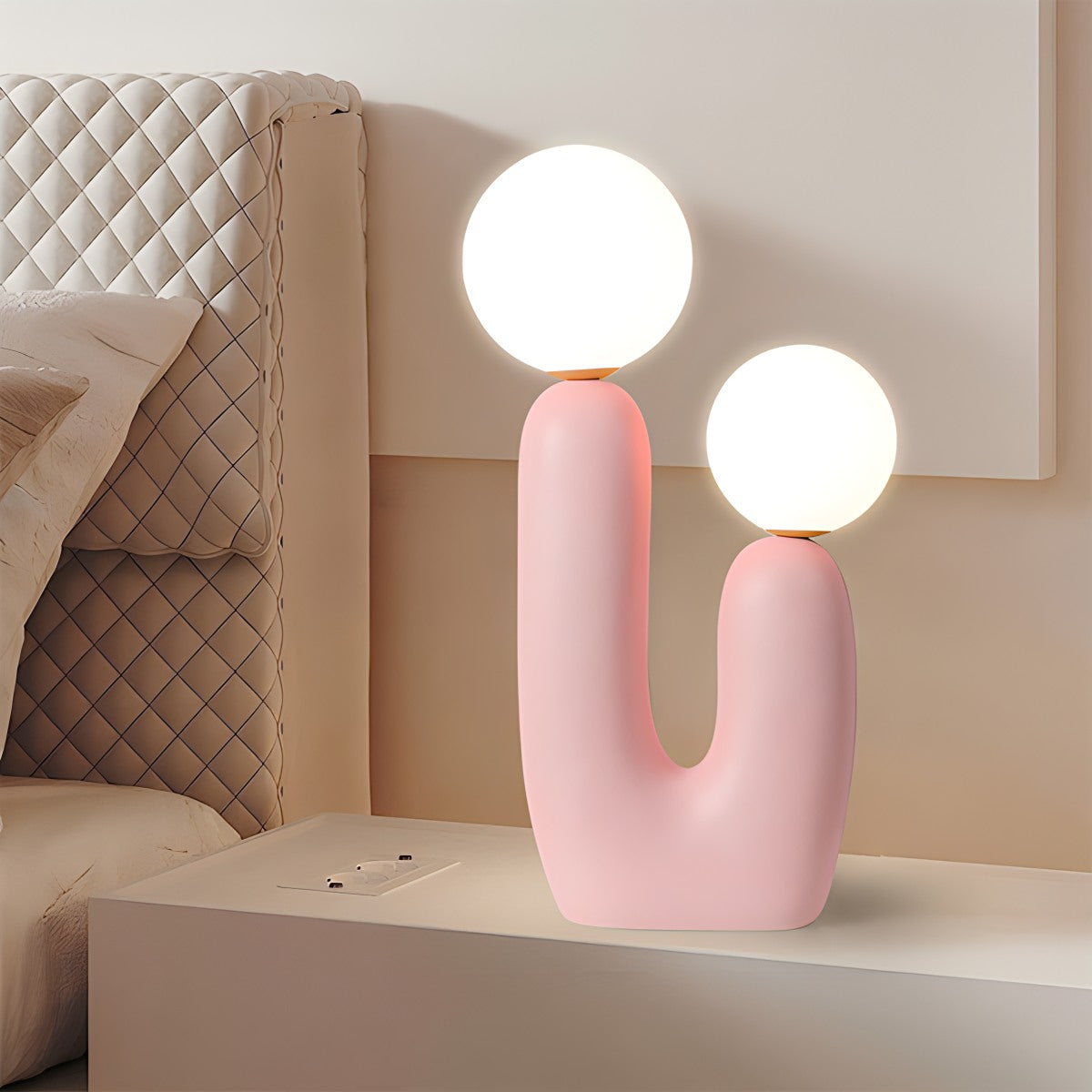 Feyran Oo Rough Resin Table Lamp