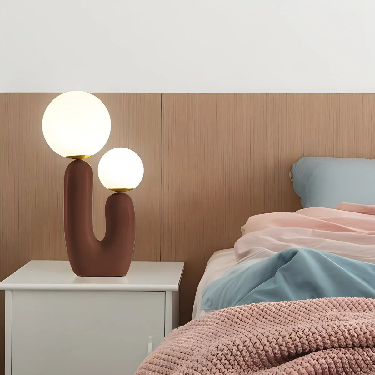 Feyran Oo Rough Resin Table Lamp