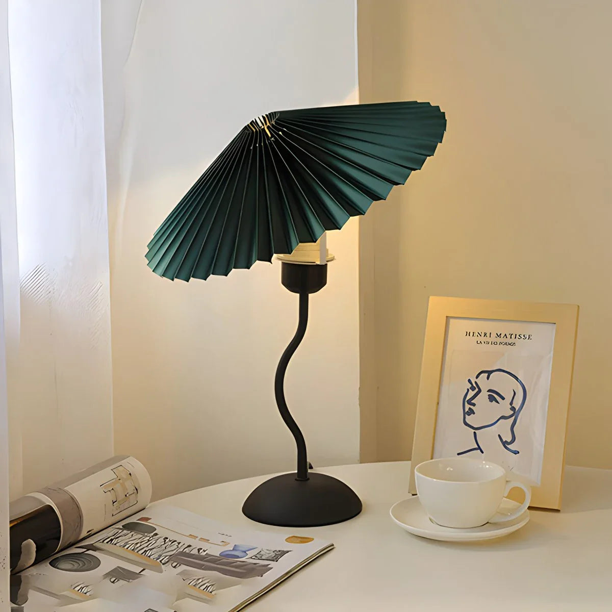 Feyran Pleated Squiggle Floor & Table Lamp