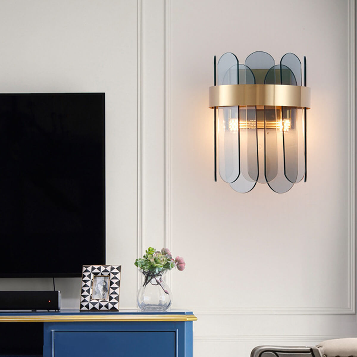 Postmodern-Nordic-bedside-crystal-wall-lamp-living room1 | Feyran