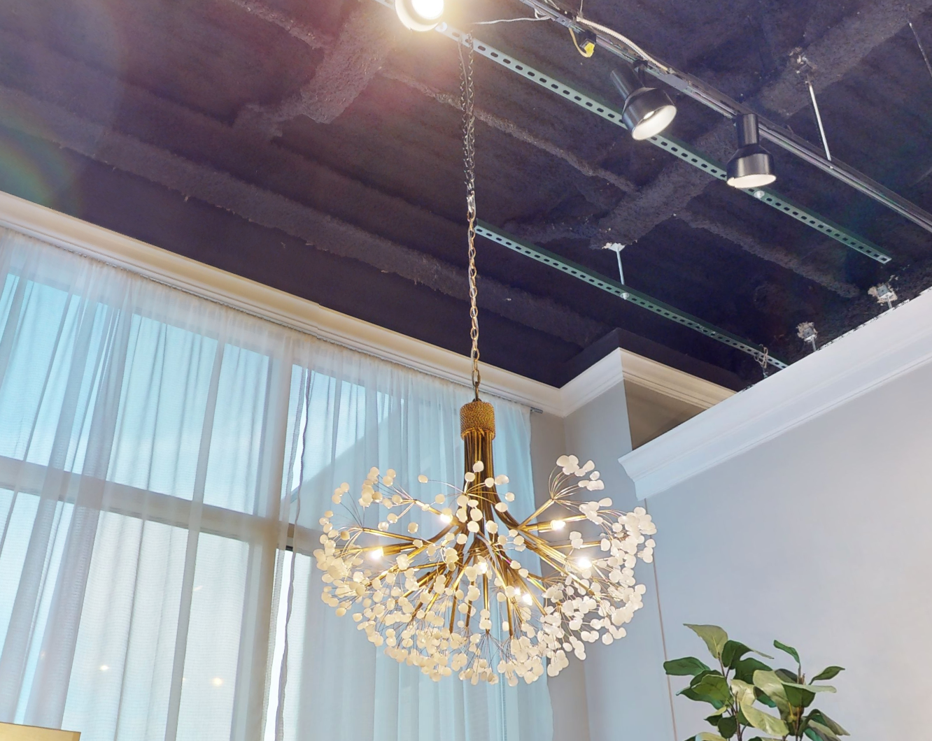 Stone Quartz Nine-Light Chandelier, Gold Leaf Finish with Natural Crystals, G9 Bulbs - Feyran