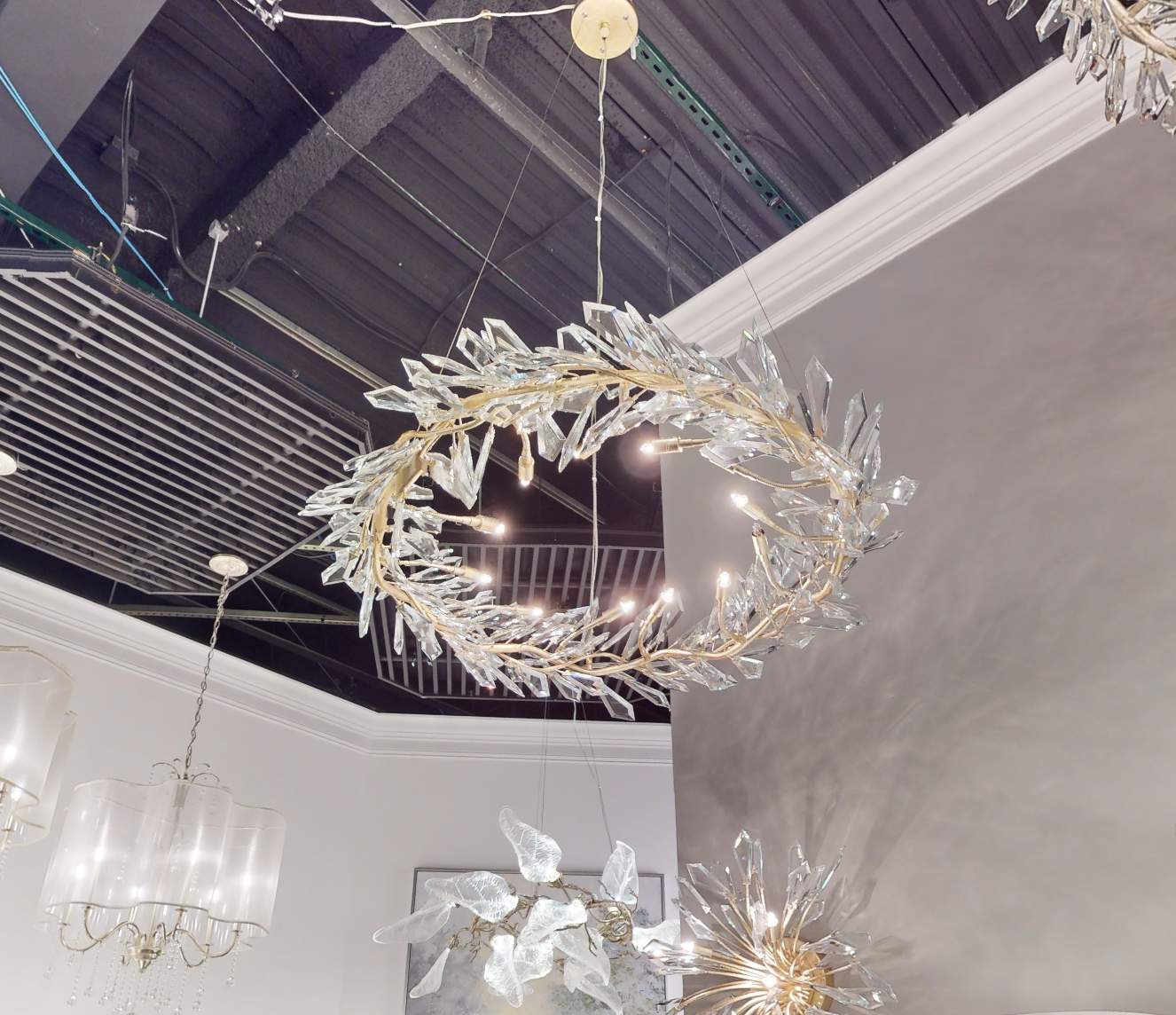 Kotta Twelve-Light Cut-Crystal Pendant Chandelier AJC-9281 - Feyran