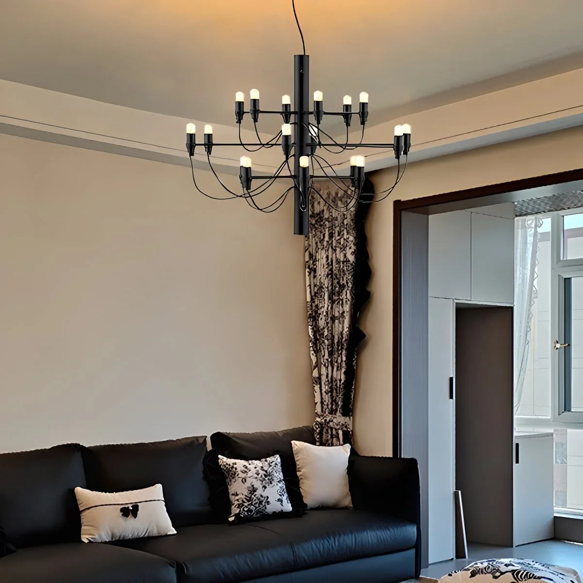 Feyran Tiered Modern Candle Chandelier