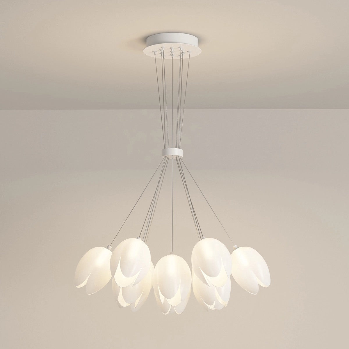 Feyran French Tulip Flower & Ball Chandelier