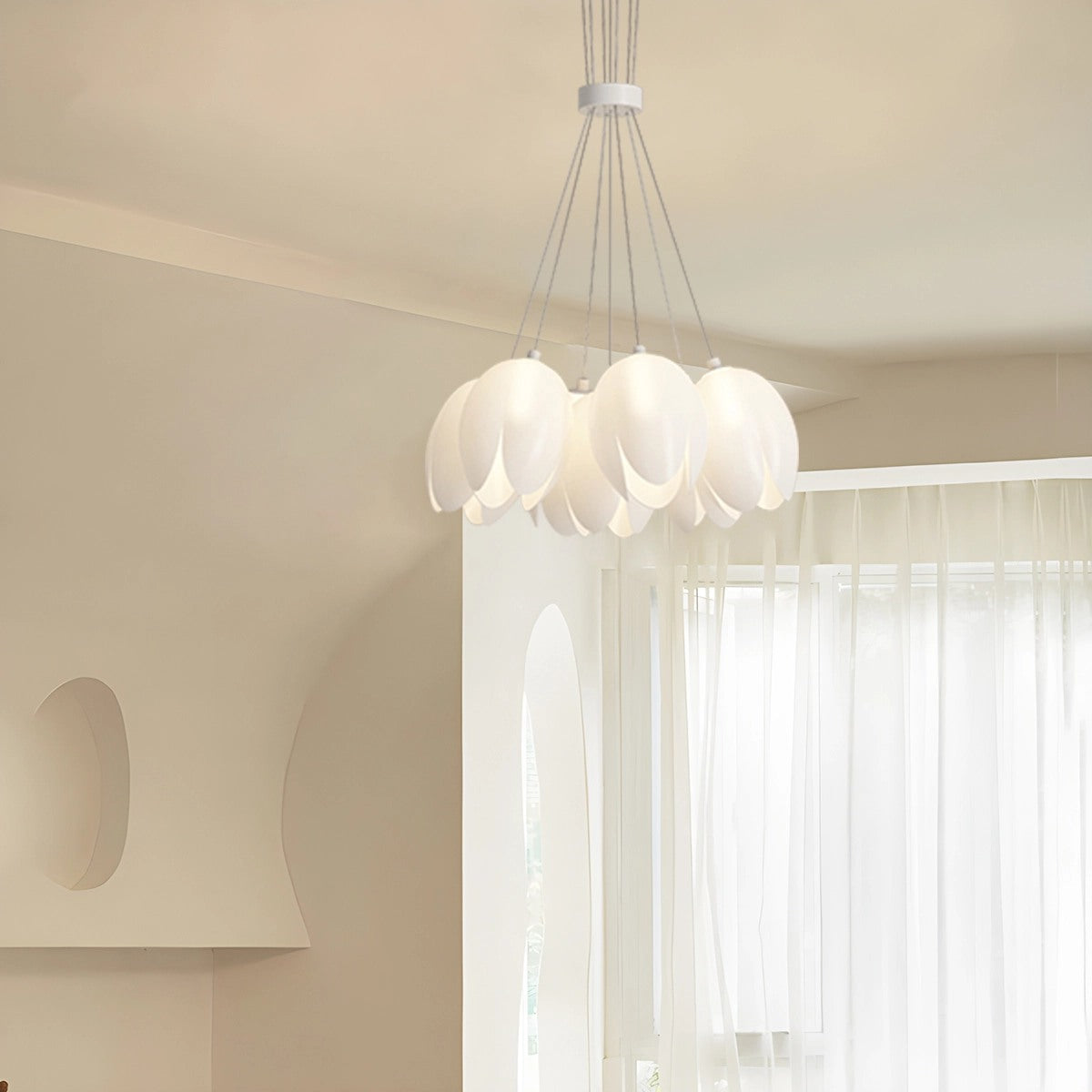 Feyran French Tulip Flower & Ball Chandelier