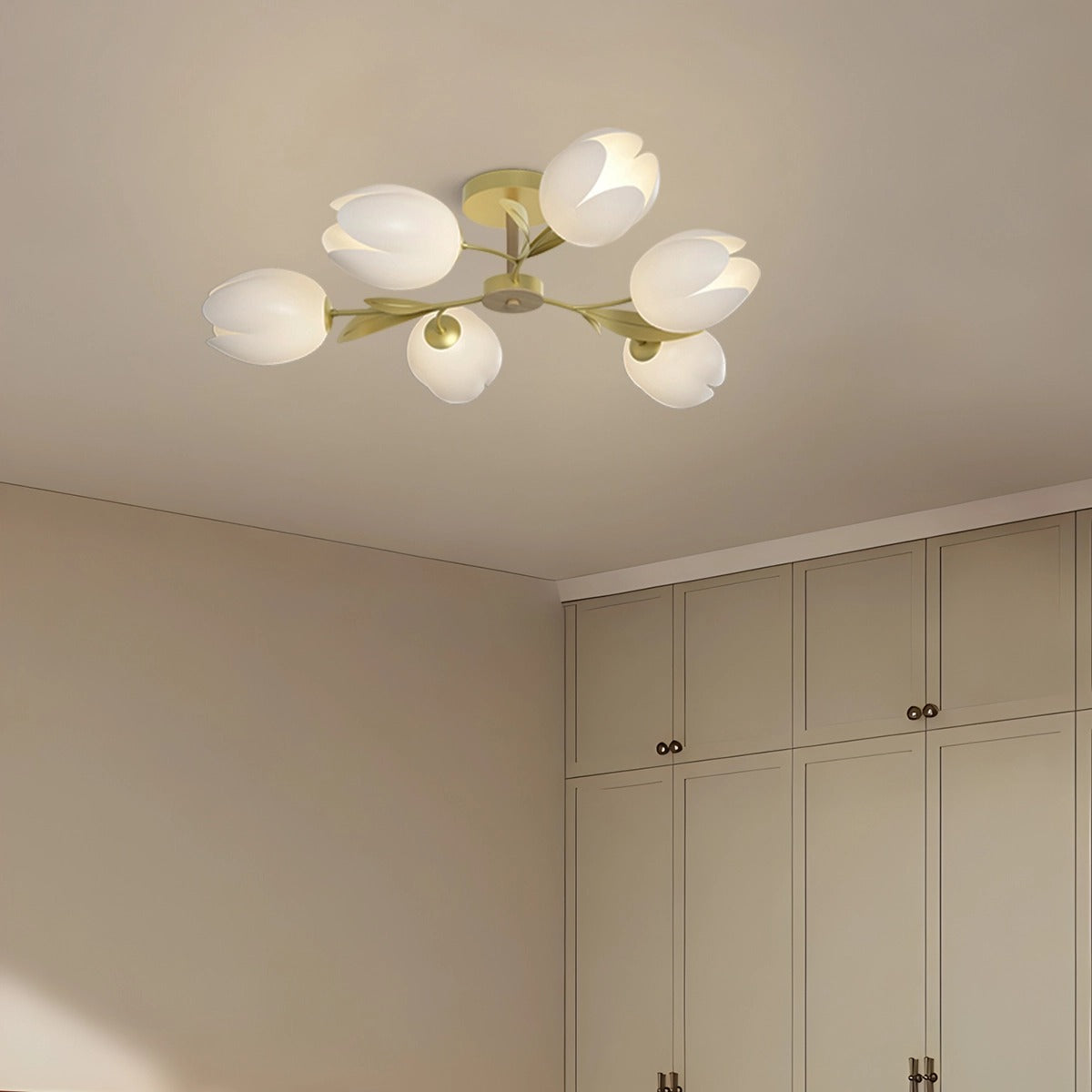 Feyran Magnolia Bud Living Room Chandelier