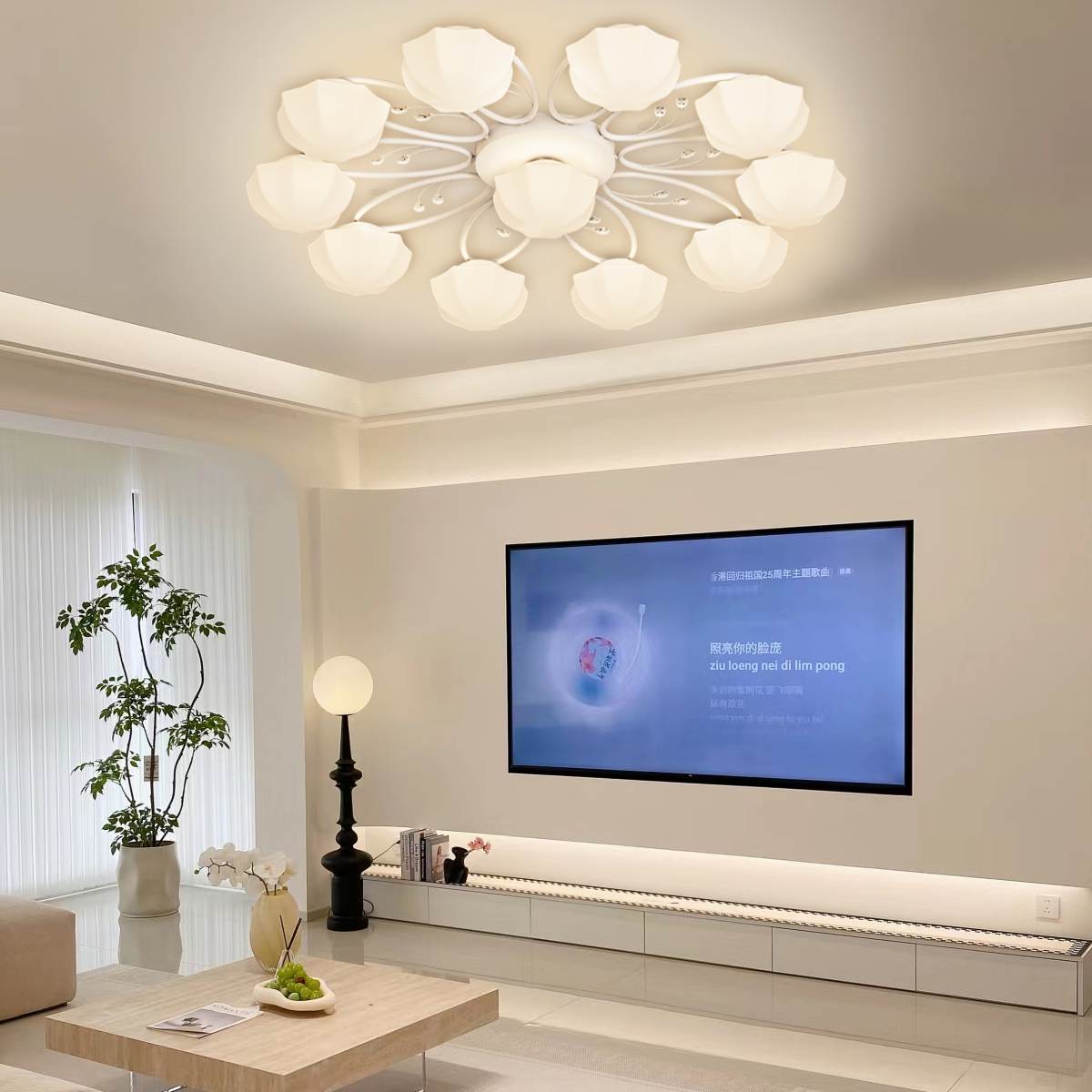 Feyran Light Luxury French Bud Ceiling Lamp