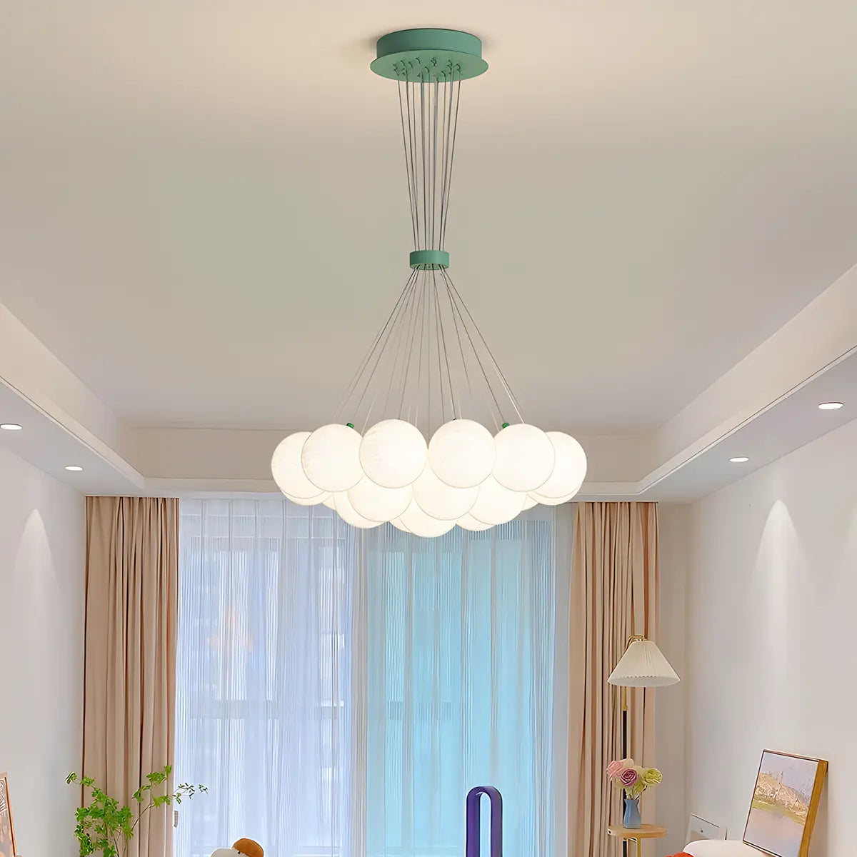 Feyran French Tulip Flower & Ball Chandelier