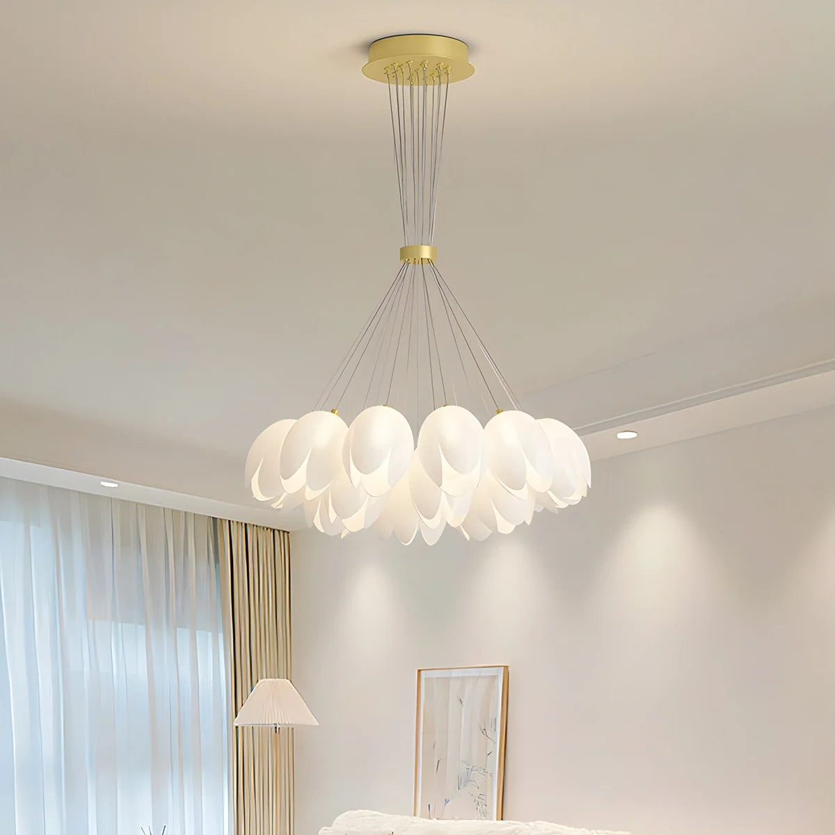 Feyran French Tulip Flower & Ball Chandelier