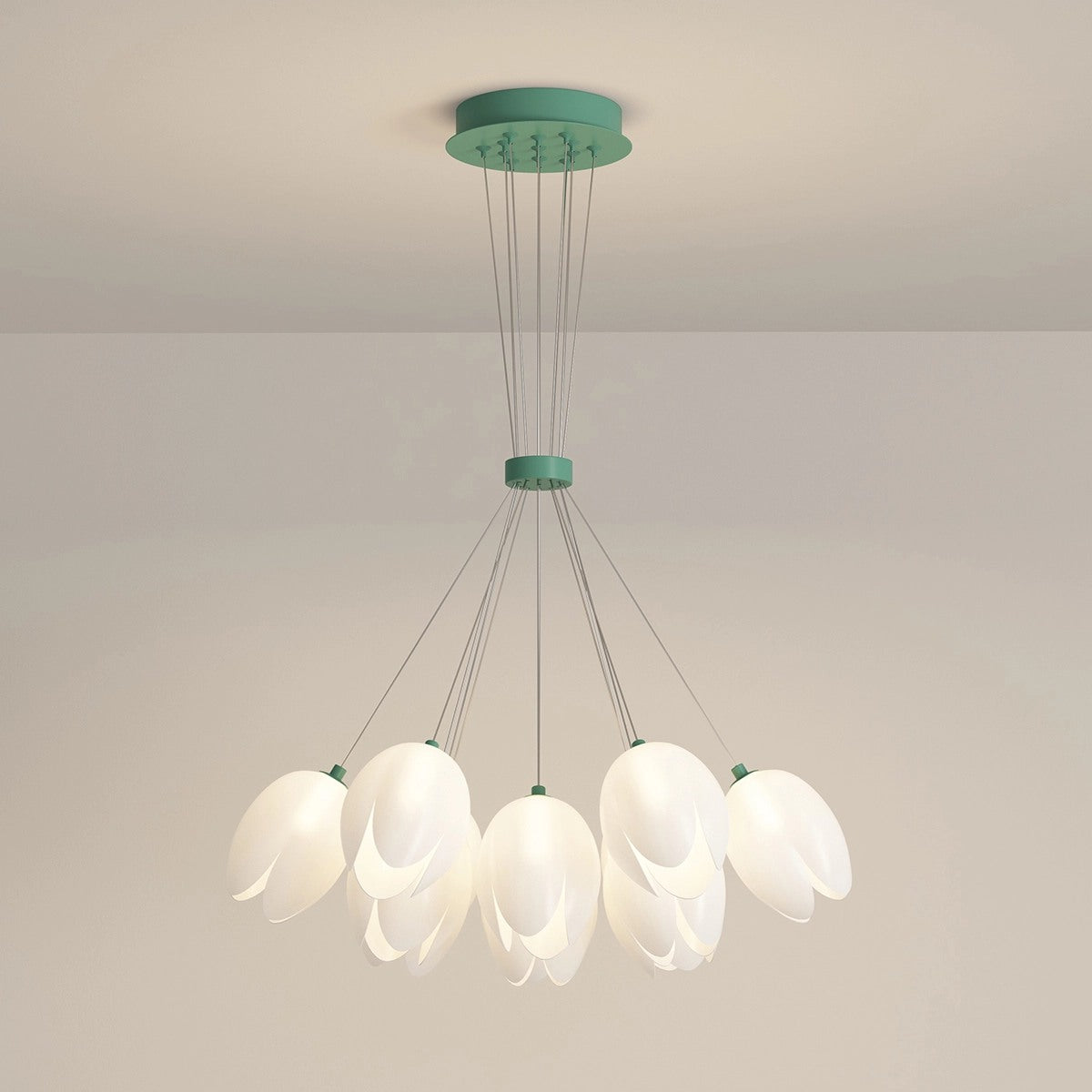 Feyran French Tulip Flower & Ball Chandelier