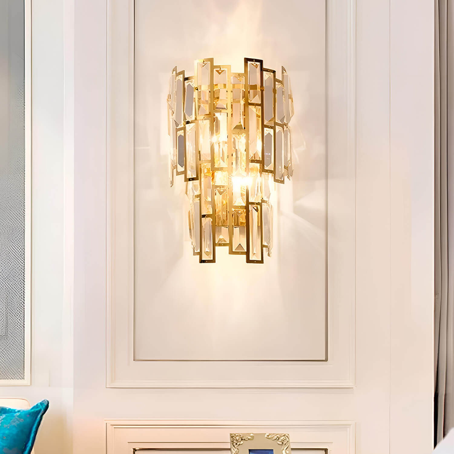 Postmodern Elegant Art Gold Crystal Wall Sconce Lamp for Indoor-livingroom3 |Feyran