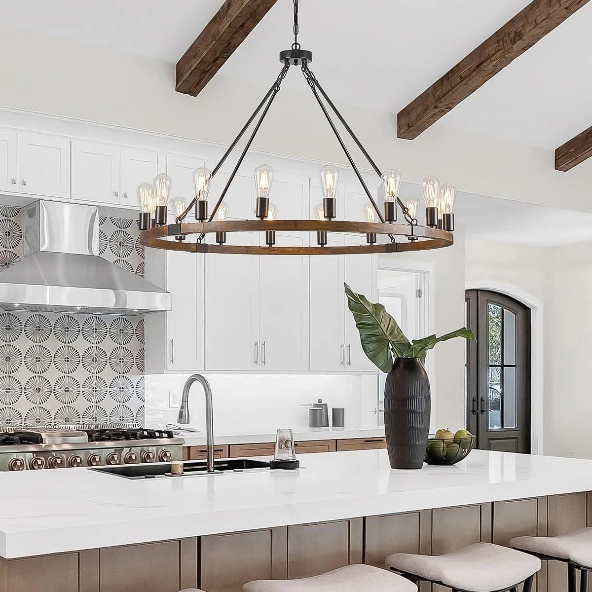 farmhouse-wood-wagon-wheel-chandelier-ch421-20250704-Feyran-lighting