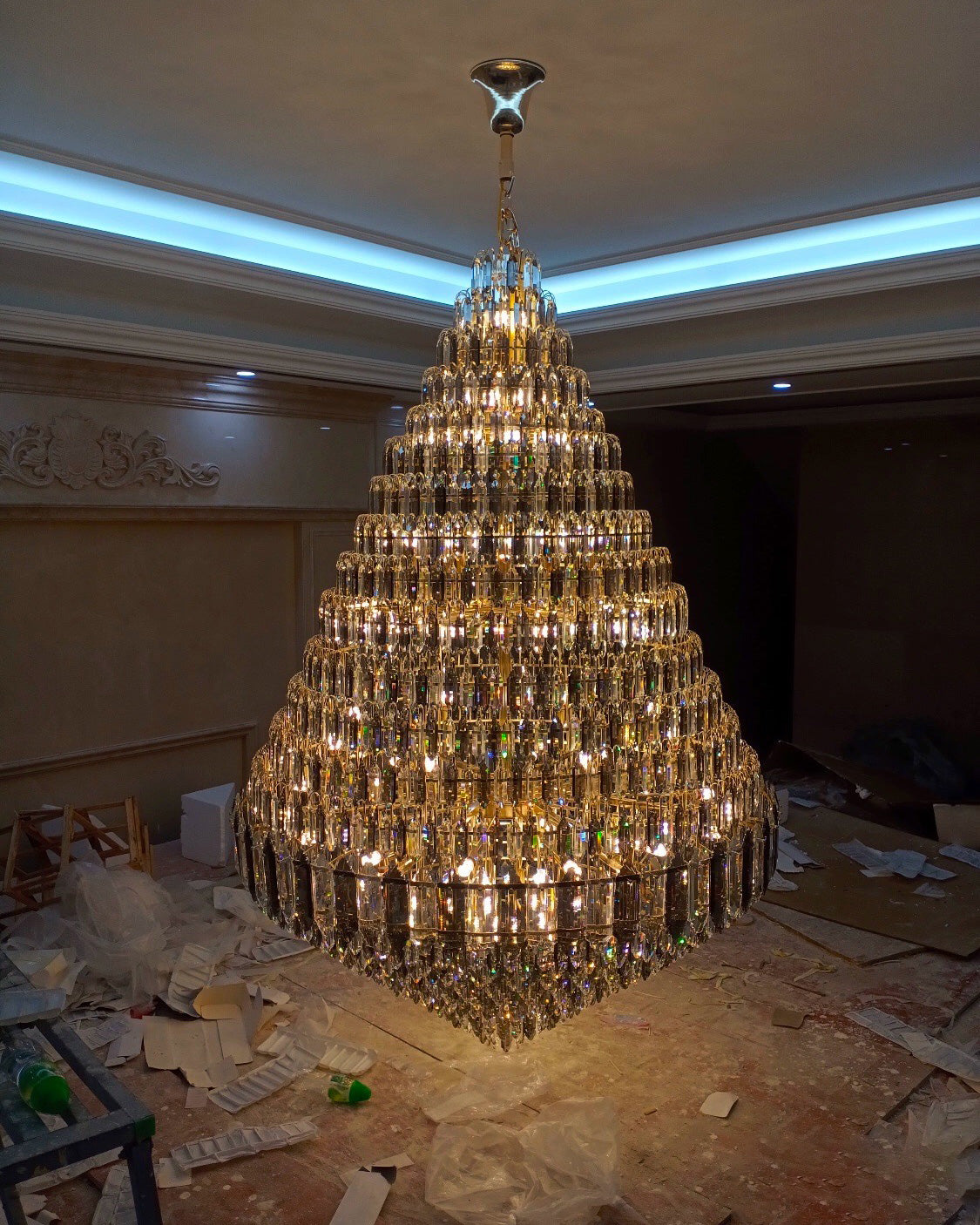 Feyran Tiered taper Crystal Foyer Chandelier