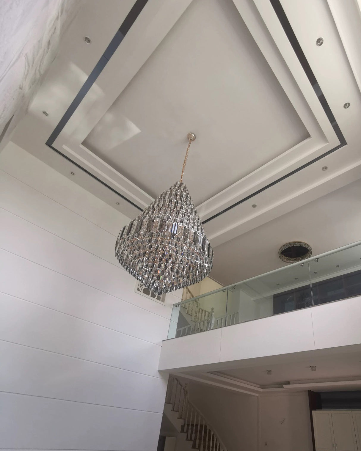 Feyran Tiered taper Crystal Foyer Chandelier