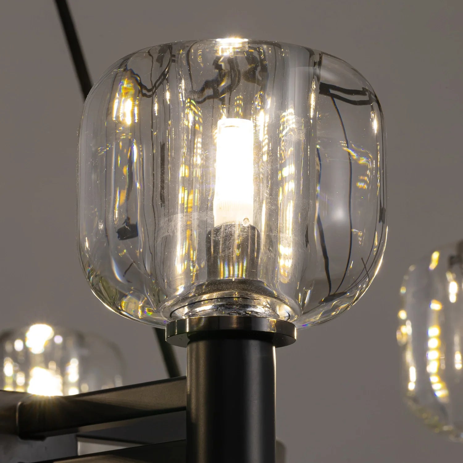 close-up-of-rustic-round-chandelier-with-glass-shades-ch460-20250903-Feyran-lighting