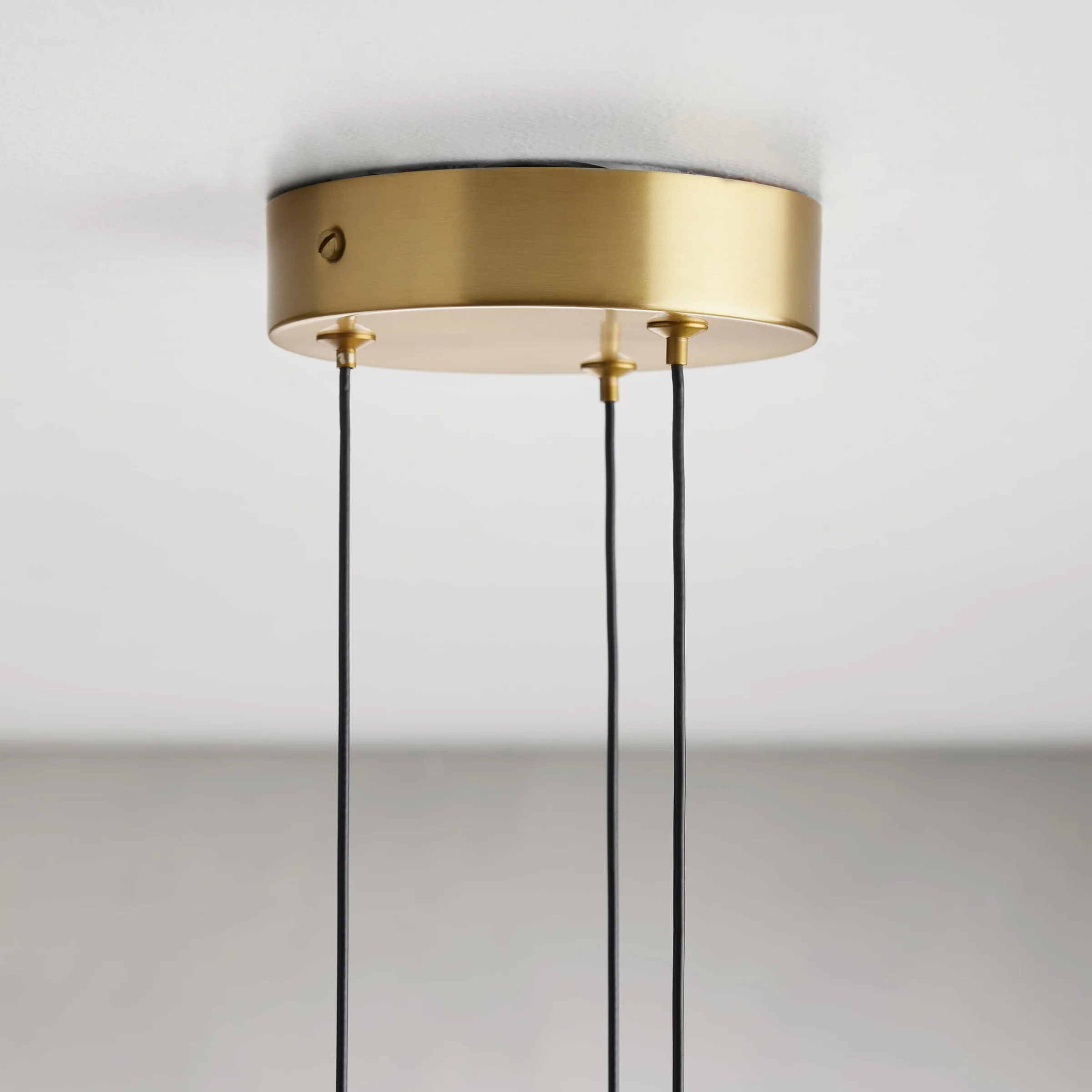 Soltaire 3-light Pendant